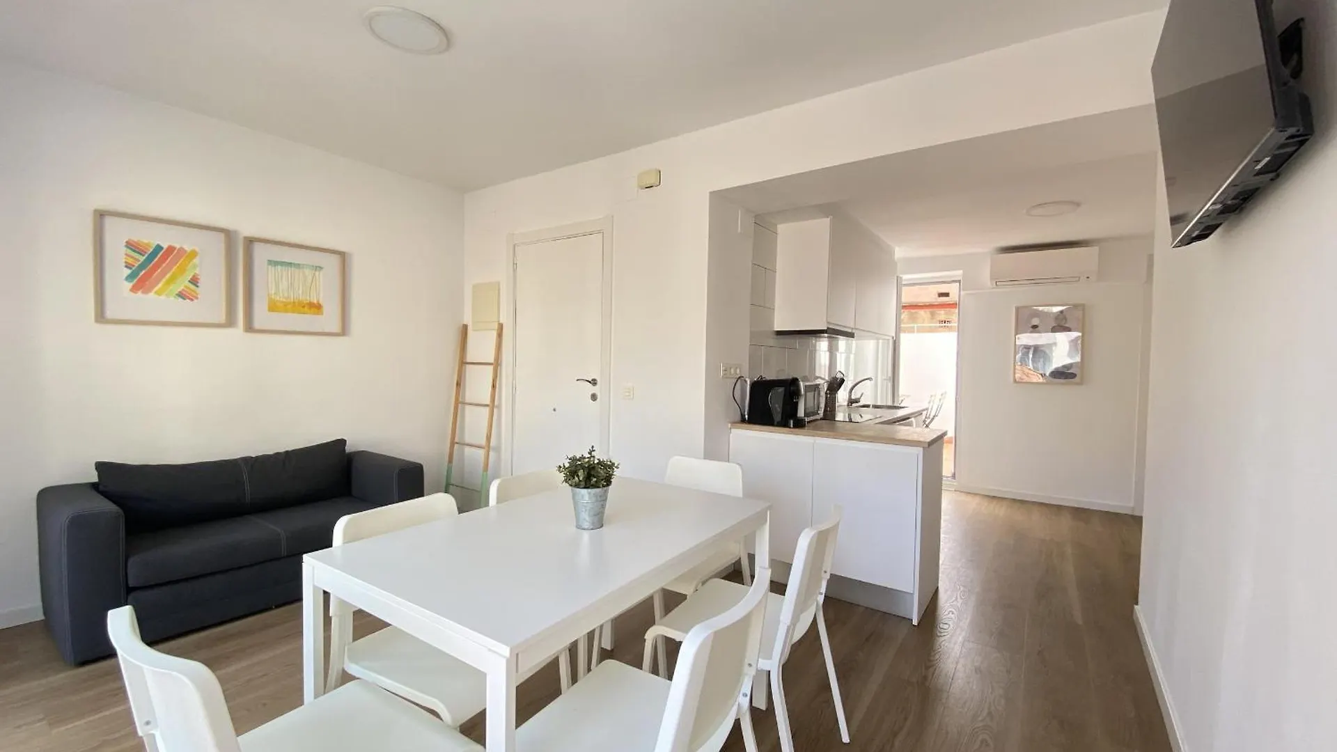 Tarracohomes - Th05 Apartamento Del Mar En Cambrils