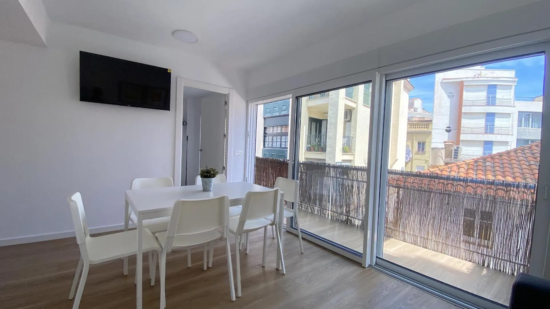 Tarracohomes - Th05 Apartamento Del Mar En Cambrils Spain